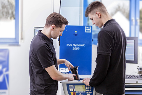 Balancing machine maintenance