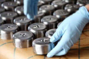 Stellenanzeige Fertigungshelfer bzw. Montagehelfer